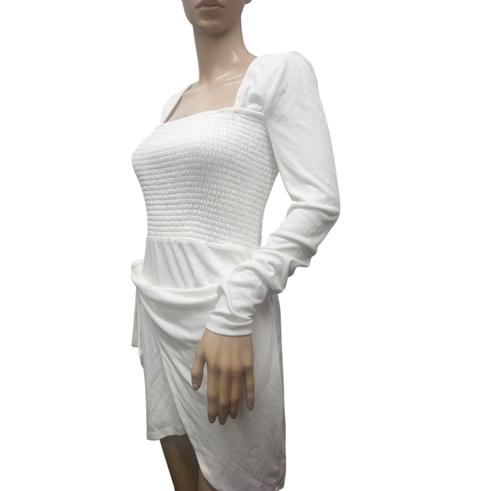 Lovers + Friends Devon Dress in White - Picture 5 of 7